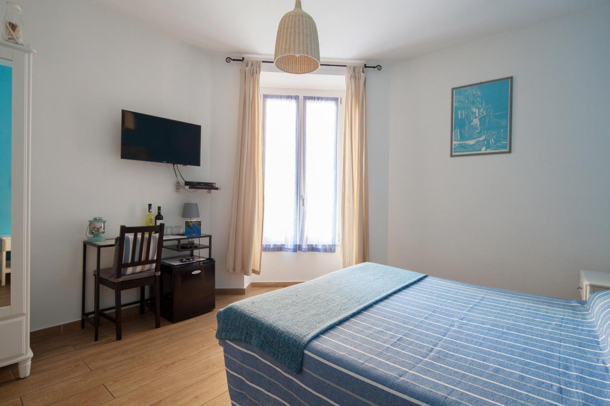 Cinque Terre Charme Rooms La Spezia Exterior photo