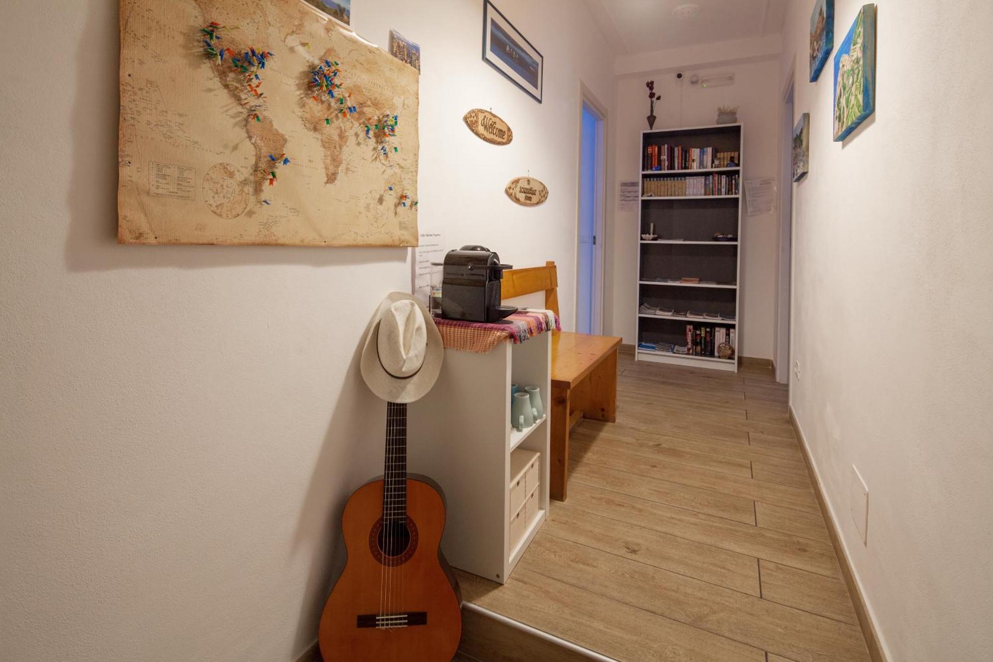 Cinque Terre Charme Rooms La Spezia Exterior photo
